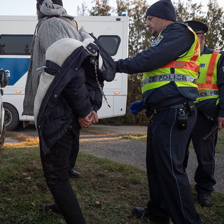 A 2544 elfogott embercsempészből 2290-et engedtek szabadon a magyar börtönökből