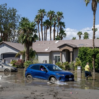 Súlyos áradásokat okozott az Egyesült Államok keleti partvidékén egy trópusi vihar