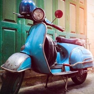 Salvini nemzeti kulturális örökséggé nyilvánítaná a Vespa robogót 