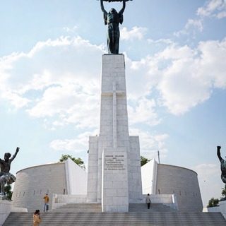 Keresztet kap a Szabadság-szobor