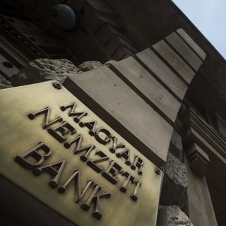 Az MNB tagadja, hogy együttműködne a Szuverenitásvédelmi Hivatallal