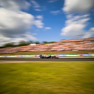 Két férfi 150 ezerért adott el kamu jegyeket a Forma-1 Magyar Nagydíjra