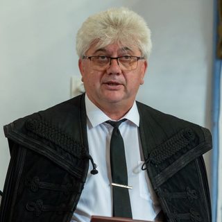 Lemondott a kiherélni, megnyúzni akaró református esperes, de lelkipásztorként tovább dolgozhat