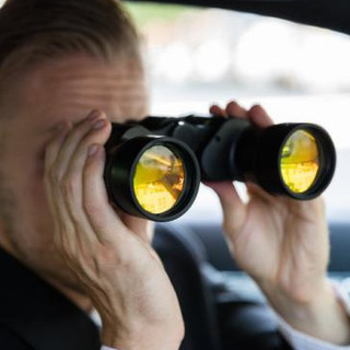 Nagyüzem a magyar titkosszolgálatnál, 658 megfigyelésről döntött a miniszter fél év alatt