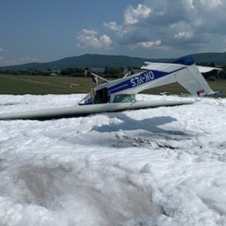 Fejjel lefelé érkezett a lezuhant kisrepülő Nagykemencén