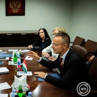 Szijjártó: Magyarországnak érdeke a tisztességes kapcsolat Oroszországgal