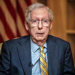 Nem várt helyről kapott bírálatot az Orbán Viktor körüli „személyi kultusz”