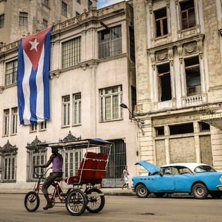 Egész Kuba áram nélkül maradt, lekapcsolták a hálózatot