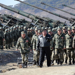 Megerősítette a Fehér Ház, hogy értesüléseik szerint észak-koreai katonák érkeztek Oroszországba