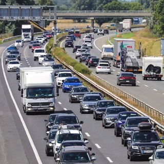 Újra két sávon haladhat a forgalom az M3-as autópályán Füzesabonynál