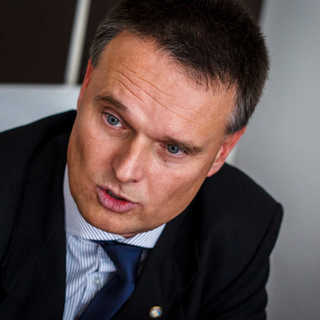 Pedagógus béremelés: asztalhoz ültek a szakszervezetek és a kormány