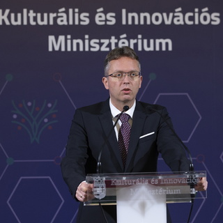 A miniszter úgy számol, jövőre 754 milliárd forintot hagynak a magyar családok zsebében