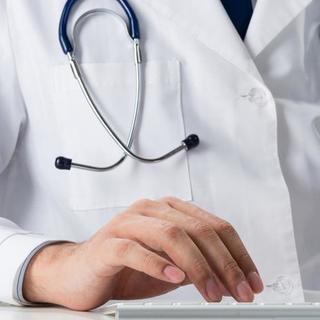 Egyre nagyobb a baj, már három megyényi háziorvos hiányzik az országból