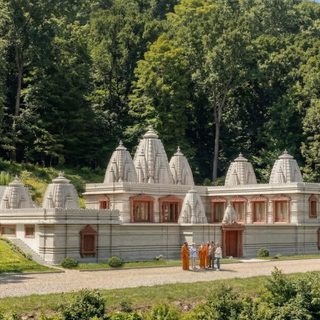 Ozorán épít templomot a Bharata Hindu Közösség