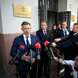 Magyar Péter: Orbán Viktor nem kapja meg a 38 millió forint végkielégítését