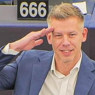 „Ki hazudik?” – Magyar Péter a kegyelmi botrányról üzent Gulyásnak és Balognak