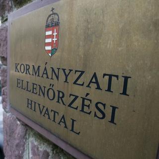 Fidesz: a KEHI-elnök kirúgása Magyar Péter kicsinyes bosszúja