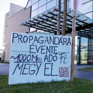 MÚOSZ-vita: megbukott a közmédia, mégis nagyobb szükség van rá, mint valaha