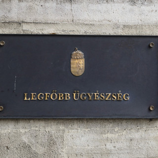 A Legfőbb Ügyészség teljes kivizsgálást és tájékoztatást ígért az aranykonvojügyben