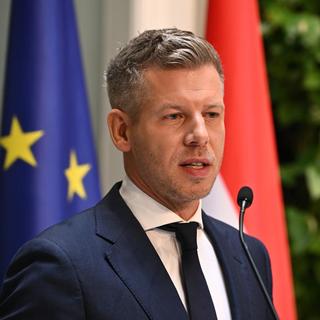 Magyar Péter: amíg Pócs János a megújult Fidesz arca, addig könnyű dolgunk lesz