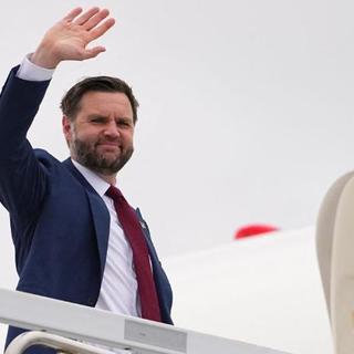 Genfbe utazott J. D. Vance, új szakaszba léphetnek az iráni tárgyalások