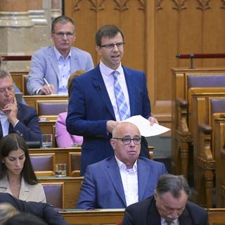 A Fidesz szerint a Tisza-kormány Rákosi Mátyás forgatókönyvét alkalmazza az 1950-es évekből