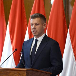 Magyar Péter: a kormány döntött a százezer forintos iskolakezdési támogatásról