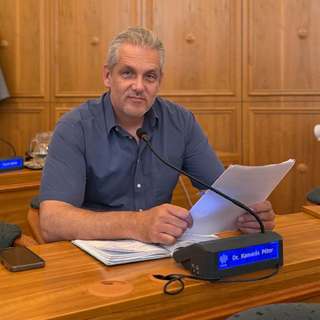 Kilép a pártból a KDNP baranyai elnöke, független önkormányzati képviselőként dolgozik tovább