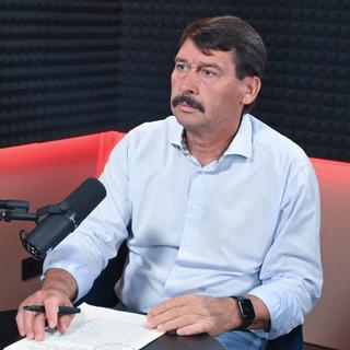 Áder szerint alkotmányellenes Sulyok Tamás elmozdítása, a Rákosi-korszak jutott az eszébe