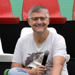 A Nemzeti Sport új főszerkesztője a politika túlzott beáramlásáról írt