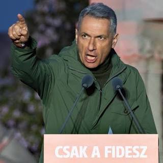 Lázár János nagyon kiakadt a Fidesz szerverközpontjában megjelent ügyészekre, leszámolást emleget