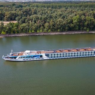 Nagyjából tizenöt szállodahajó várakozik Magyarországon a Duna alacsony vízállása miatt