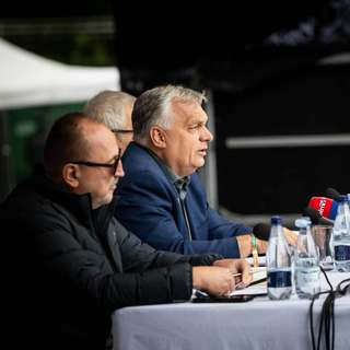 Kíméletlen vélemény Orbán tusványosi beszédéről: egyenes út a megszűnésbe