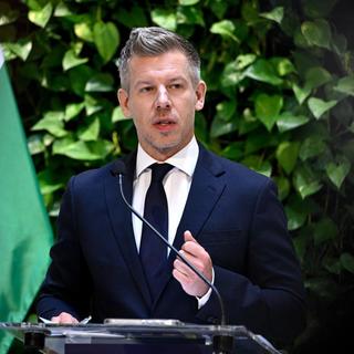 Magyar Péter: péntektől nincs szükség az önkéntes fogyasztáscsökkentésre