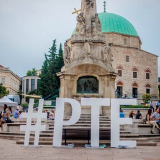 Súlyos vádak a Pécsi Tudományegyetem Filozófia Doktori Iskolájával szemben: fideszes és KDNP-s politikusok jutottak érdemtelenül fokozathoz