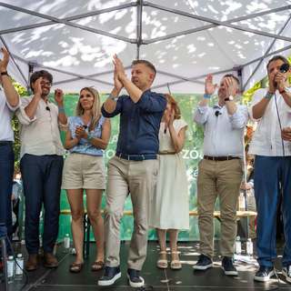 Önéletrajzzal lehet jelentkezni a Tisza Szigetek vezetői posztjaira