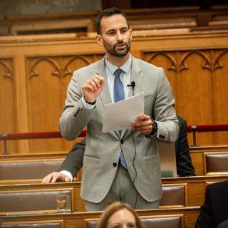 A Fidesz nagyon berágott a Tisza-kormányra, amiért nem tartja be ígéreteit