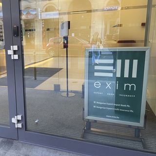 Nyomoz a rendőrség az Eximbank ellen, már több ezer oldalnyi dokumentum van a nyomozók kezében