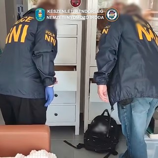 Több helyszínen is házkutatást tartott a rendőrség a nyuszimotorok ügyében - videó