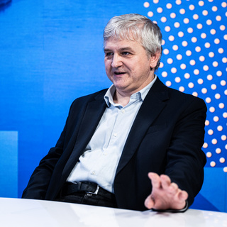Nagy Attila Tibor: a miniszterek több mint felét ki kellene rúgni