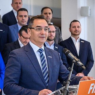 Botrány a debreceni tanévnyitón: Papp László nekiment Lannert Juditnak – „Vagy ő, vagy én!”