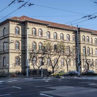 Megszűnik a VIP-részleg a Budapesti Uzsoki Utcai Kórházban