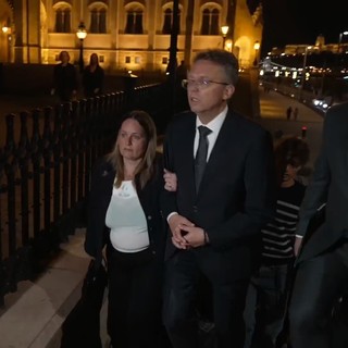 Hankó Balázs kijött a Parlamentből és elindult az ügyészségre