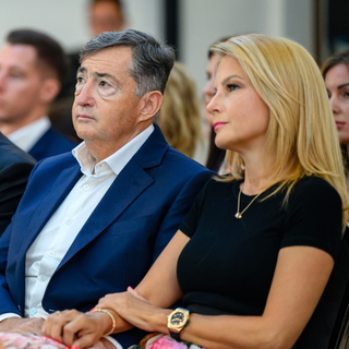 „Nem az a baj, hogy jól élnek, hanem hogy mi fizetjük azt, hogy ők jól élnek”