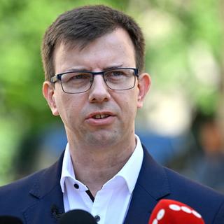 A Fidesz-KDNP kiáll a "politika foglyok" mellett, nemet mond az adóemelésekre és a "gendertörvényre"