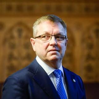 Matolcsy György 30 millió forint óvadékot ajánlott fel, a bíróság elutasította