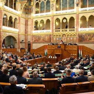 A mélyszegénységre szánt pénzek miatt indítana vizsgálatot a Tisza