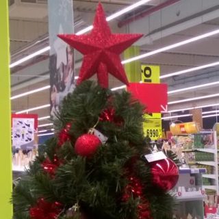 Auchan karácsonyfa