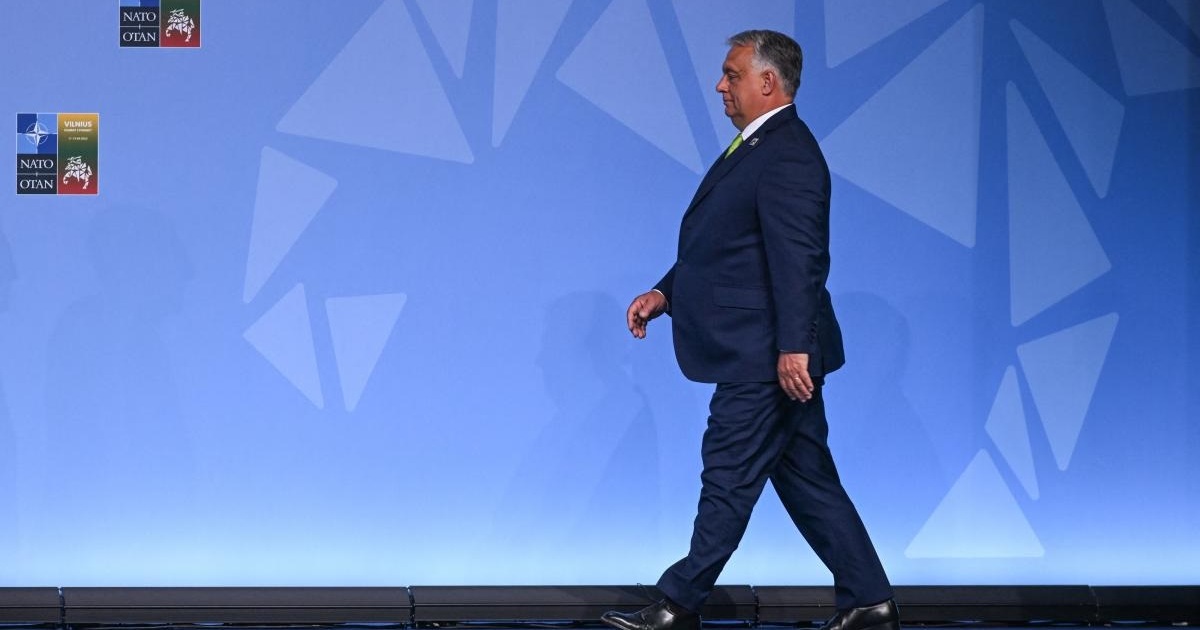 Egy unorthodox megoldás: a NATO gesztusként ajánlja fel Putyinnak a kivonulást Magyarországról