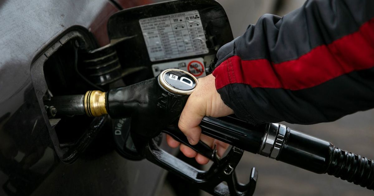 A jövő héten újabb 5-8 forinttal drágulhat az üzemanyag